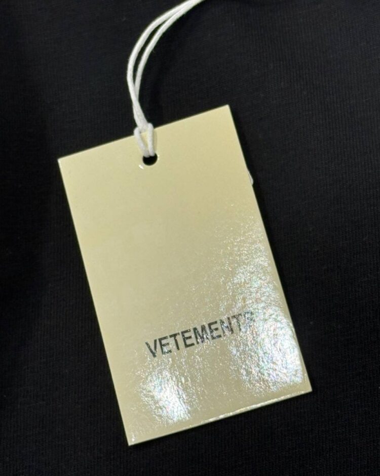 Футболка Vetements Clothing — фото 8