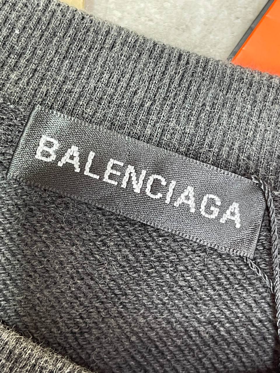Кофта Balenciaga — фото 6