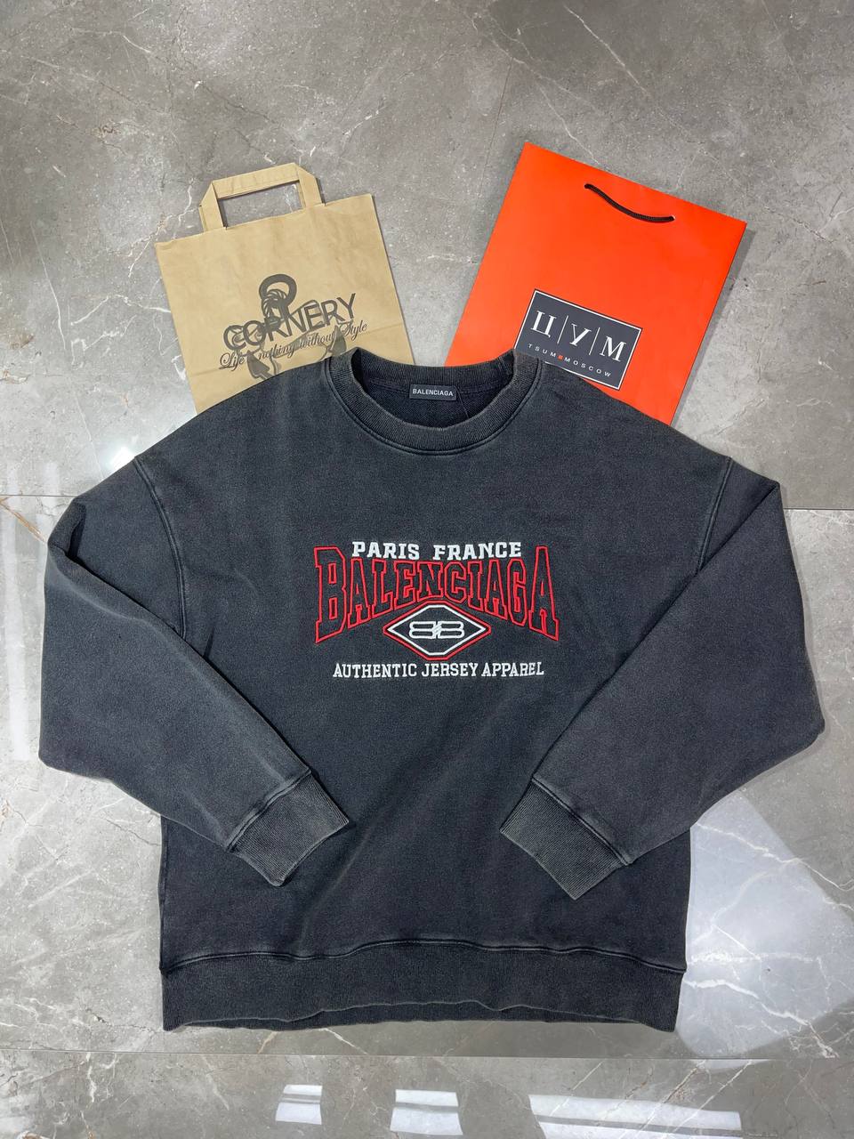 Кофта Balenciaga