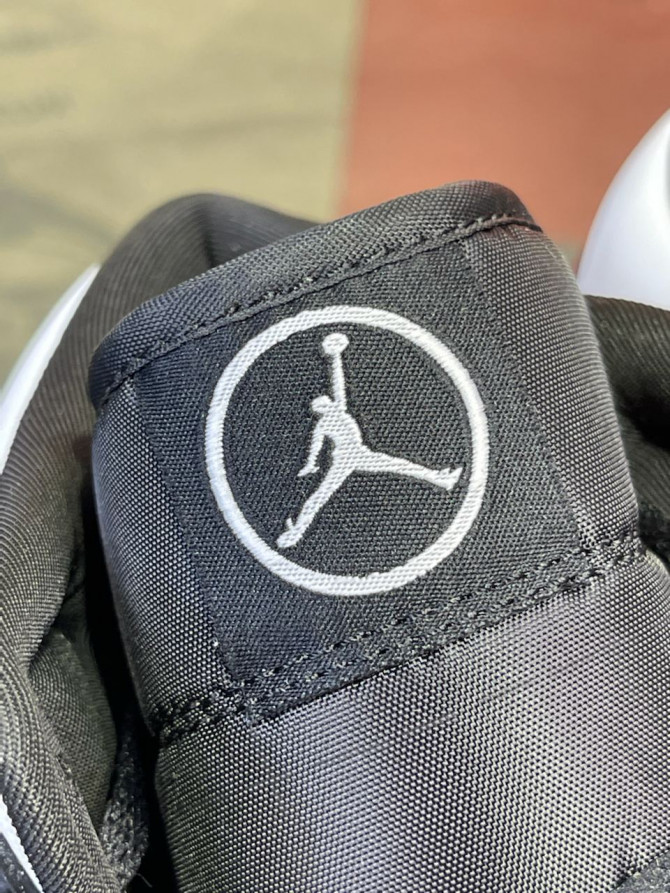 Кроссовки Nike Air Jordan 1 Mid Carbon Fiber All-Star — изображение 5