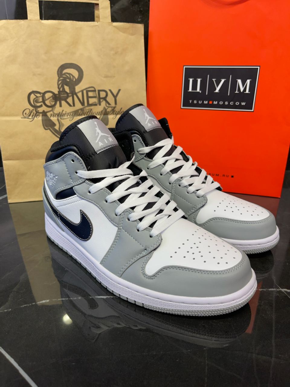 Кроссовки Jordan 1 Retro High Bleached Coral — фото 2