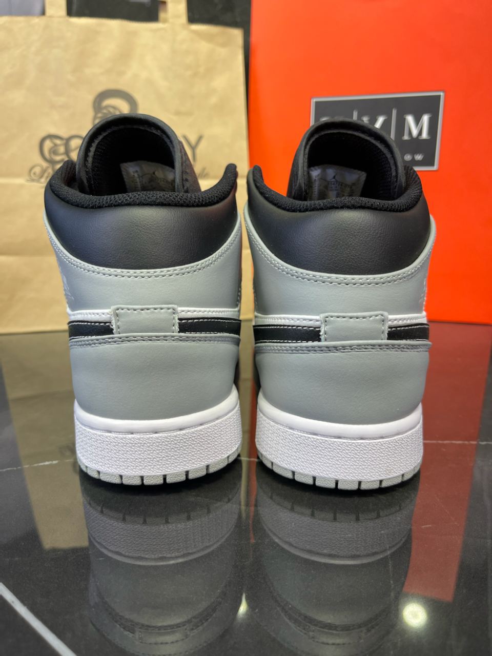 Кроссовки Jordan 1 Retro High Bleached Coral — фото 4