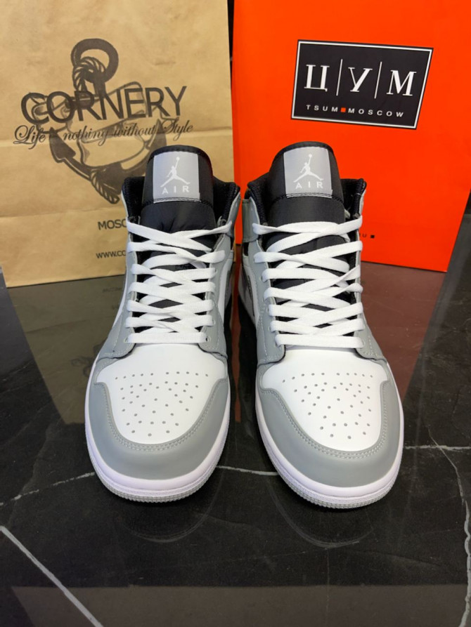 Кроссовки Jordan 1 Retro High Bleached Coral