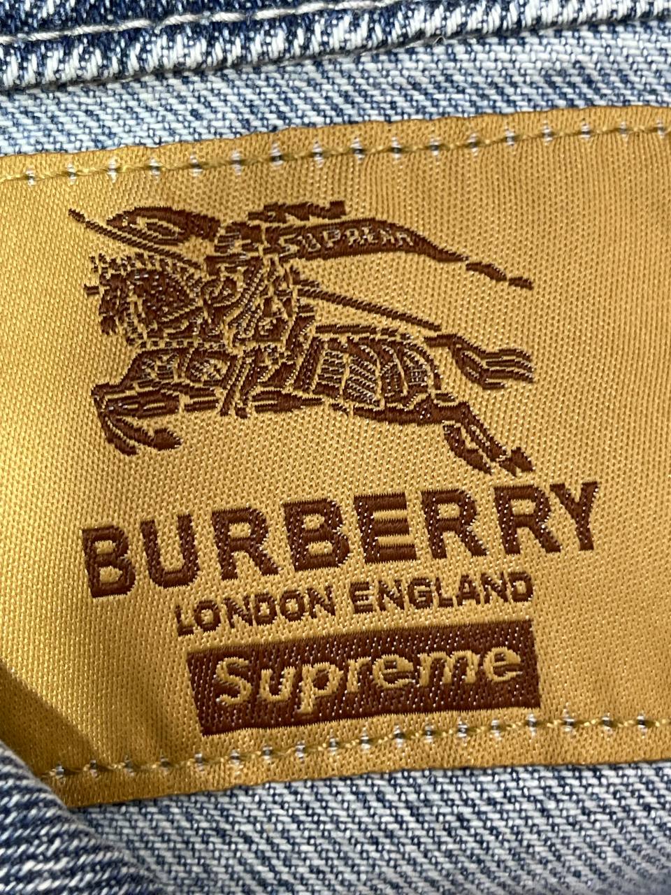 Джинсовка Burberry x Supreme — фото 8