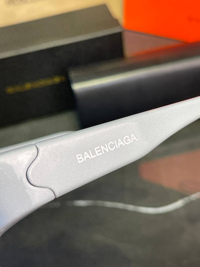 Очки Balenciaga — изображение 6