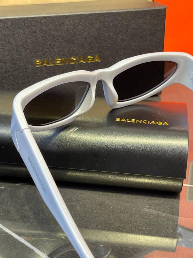 Очки Balenciaga — изображение 9