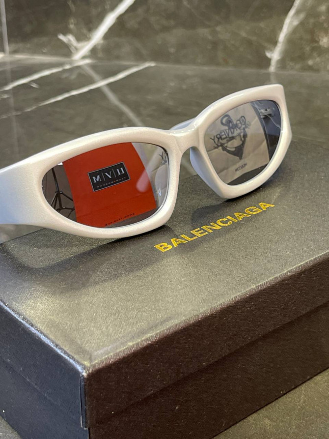 Очки Balenciaga — изображение 2