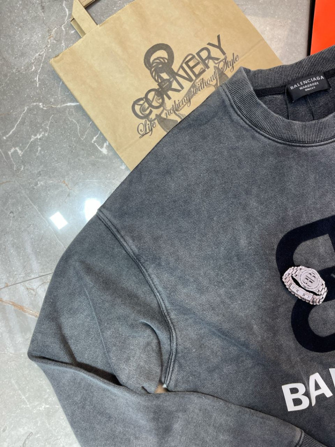 Кофта Balenciaga — изображение 8