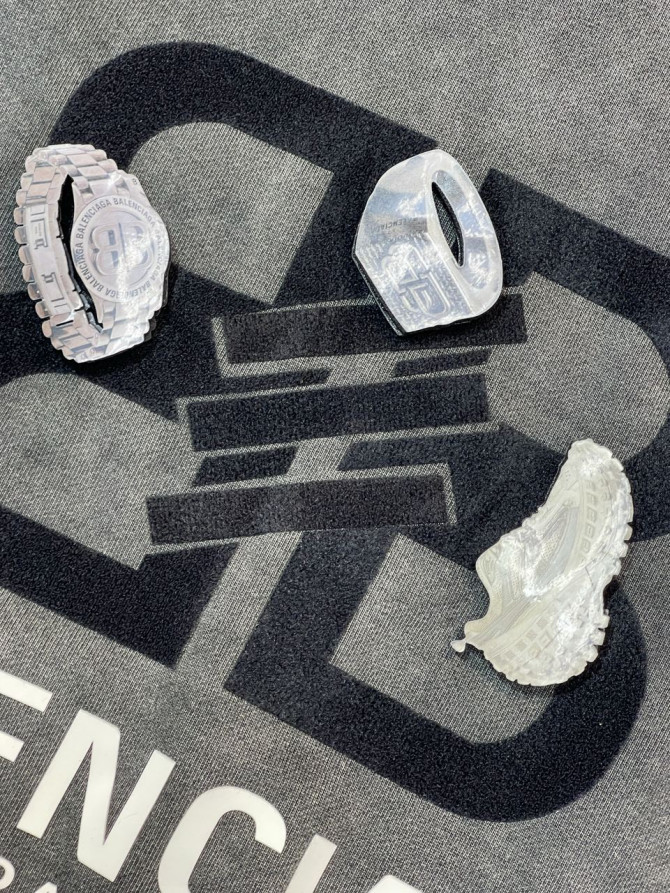 Кофта Balenciaga — изображение 4