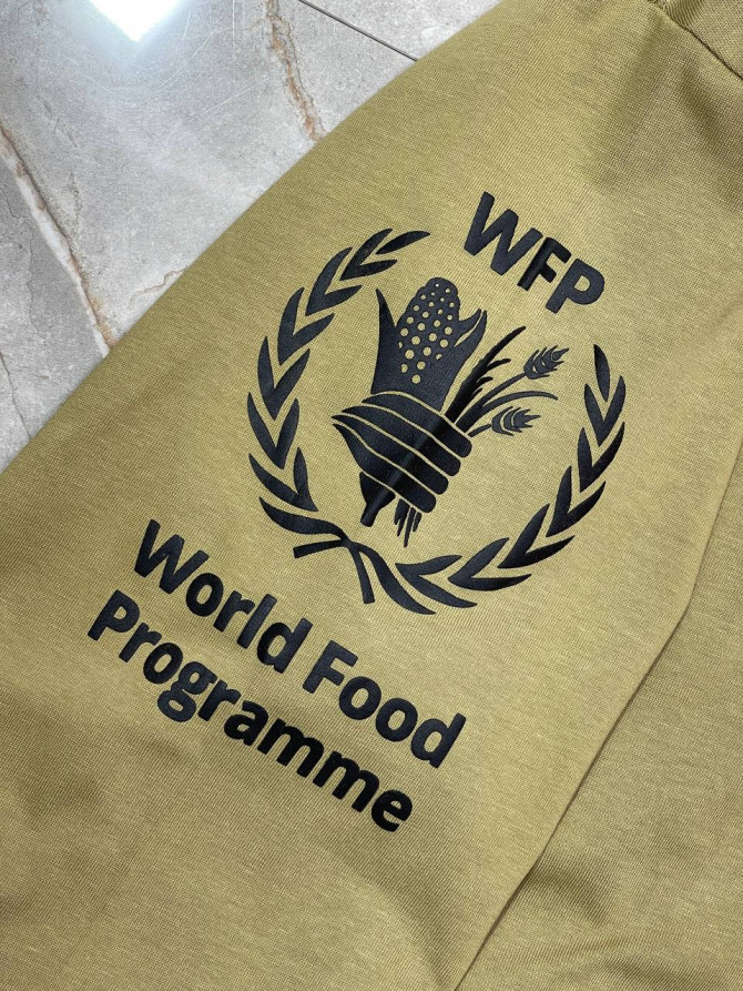 Кофта Balenciaga — изображение 3