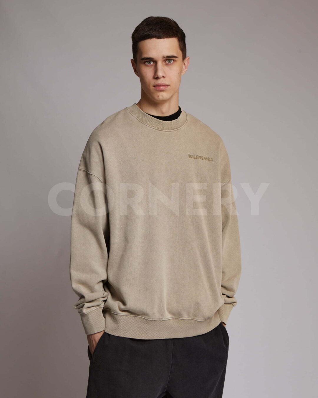 Кофта Balenciaga — изображение 4