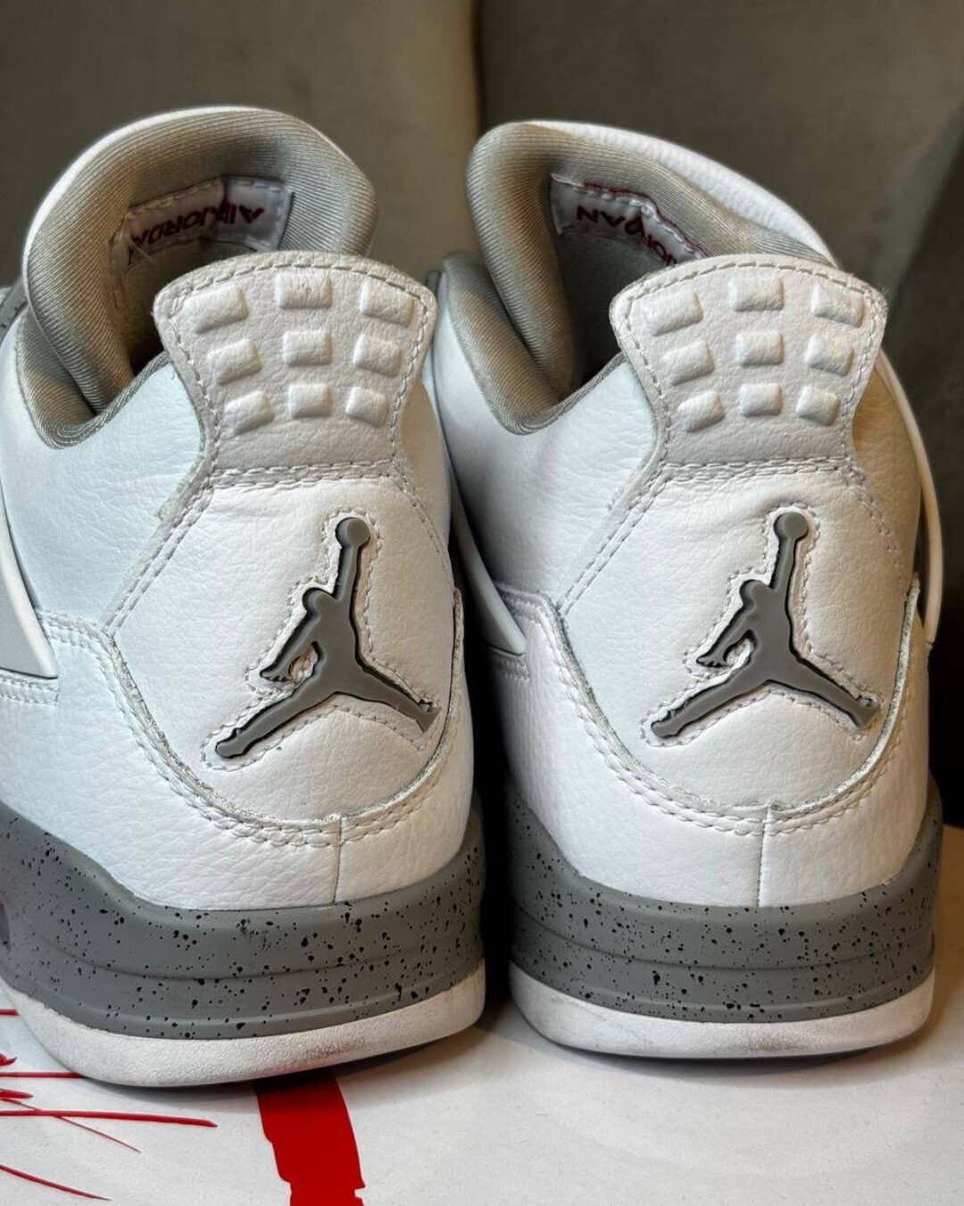 Кроссовки Jordan 4 Retro White Oreo — изображение 2