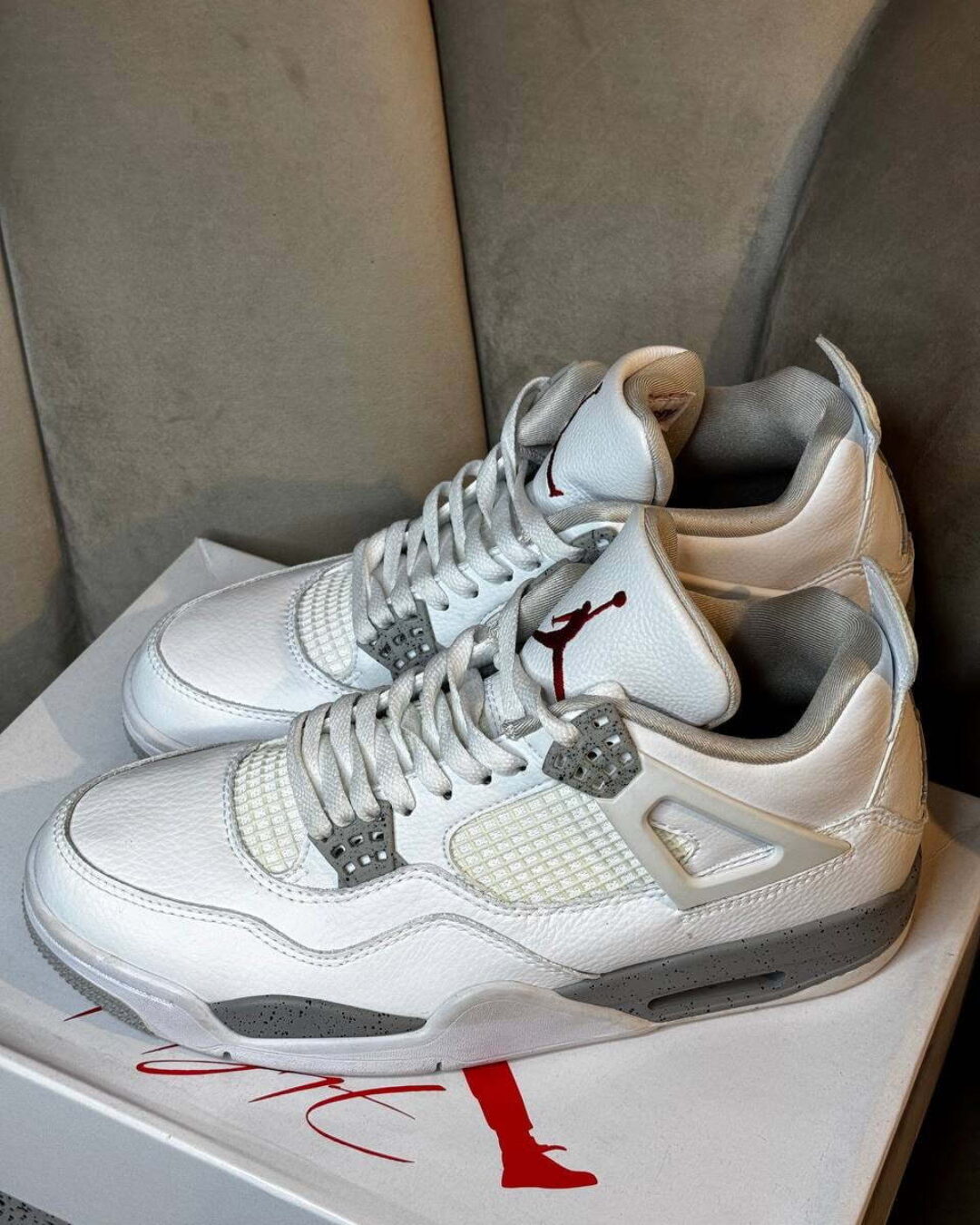 Кроссовки Jordan 4 Retro White Oreo — изображение 3