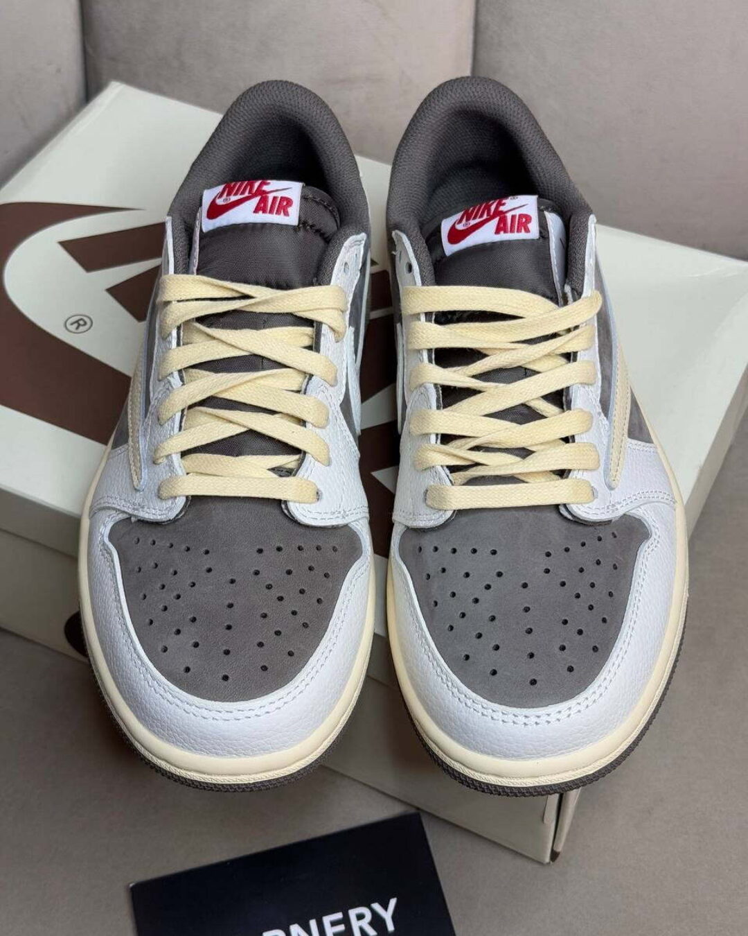 Кеды Travis Scott x Air Jordan 1 Low OG Reverse Mocha S — изображение 3