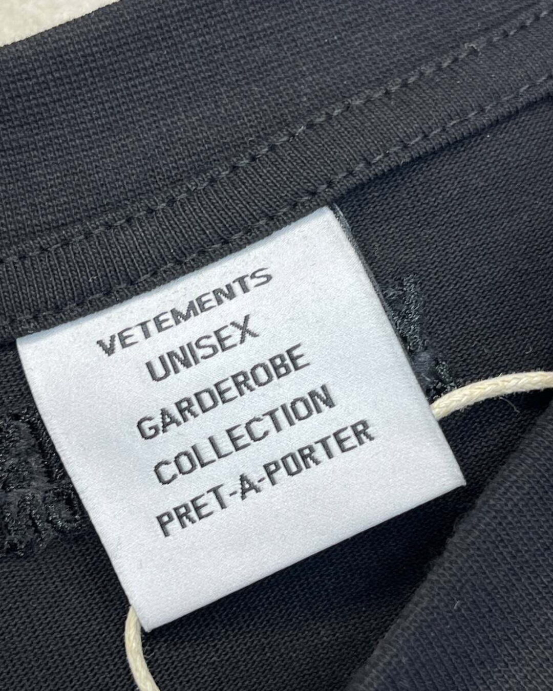 Футболка Vetements Clothing — изображение 5