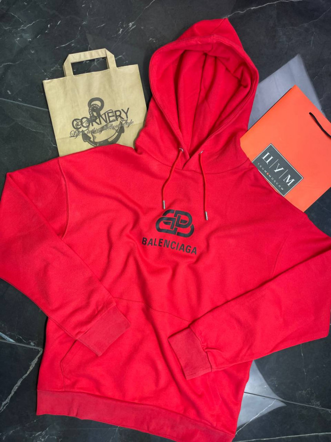 Худи Balenciaga — изображение 3