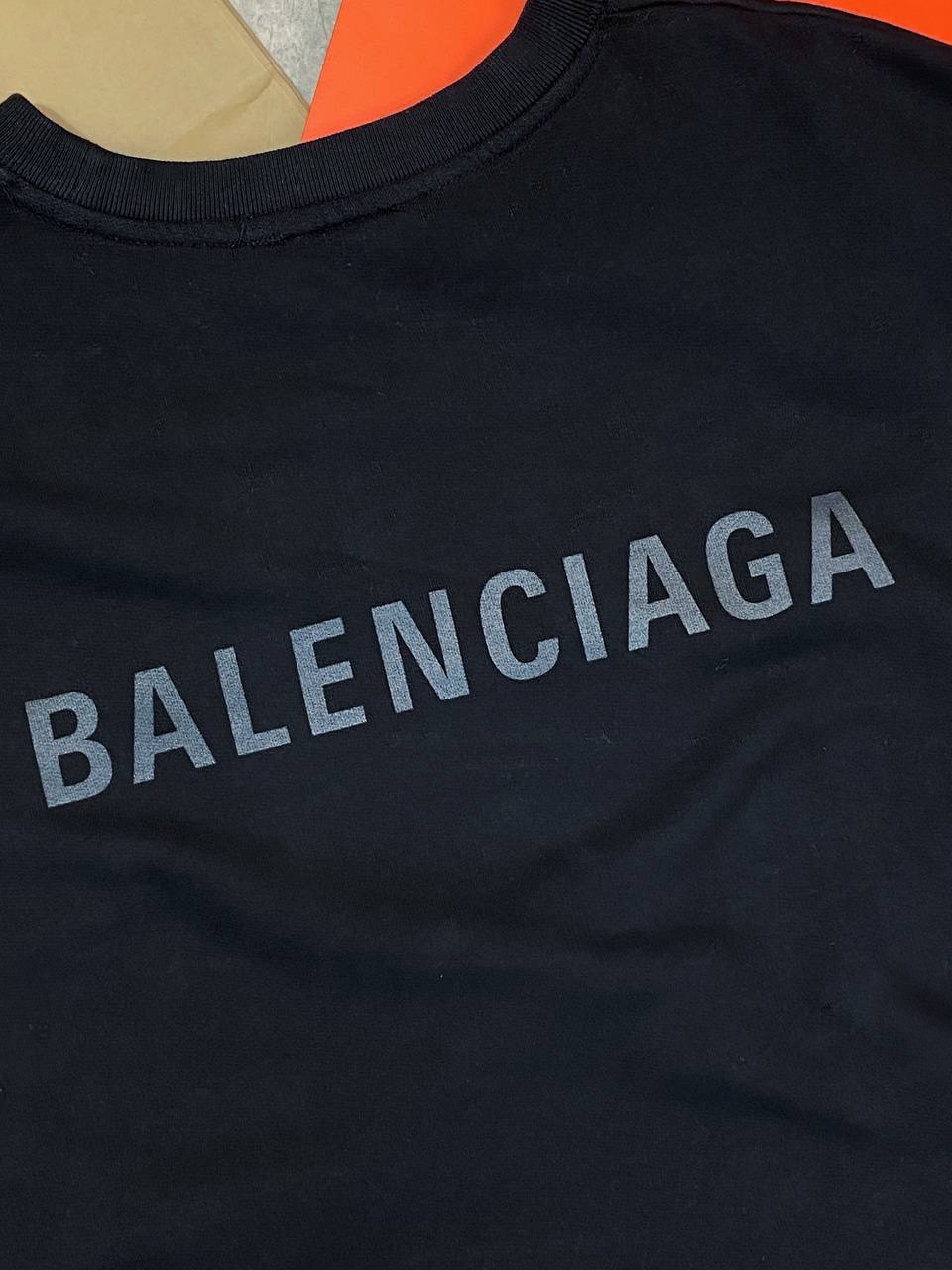 Кофта Balenciaga — фото 8