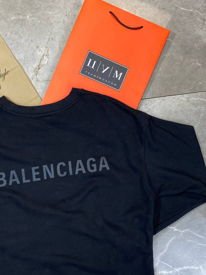 Кофта Balenciaga — изображение 9
