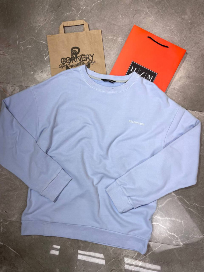 Кофта Balenciaga — изображение 8
