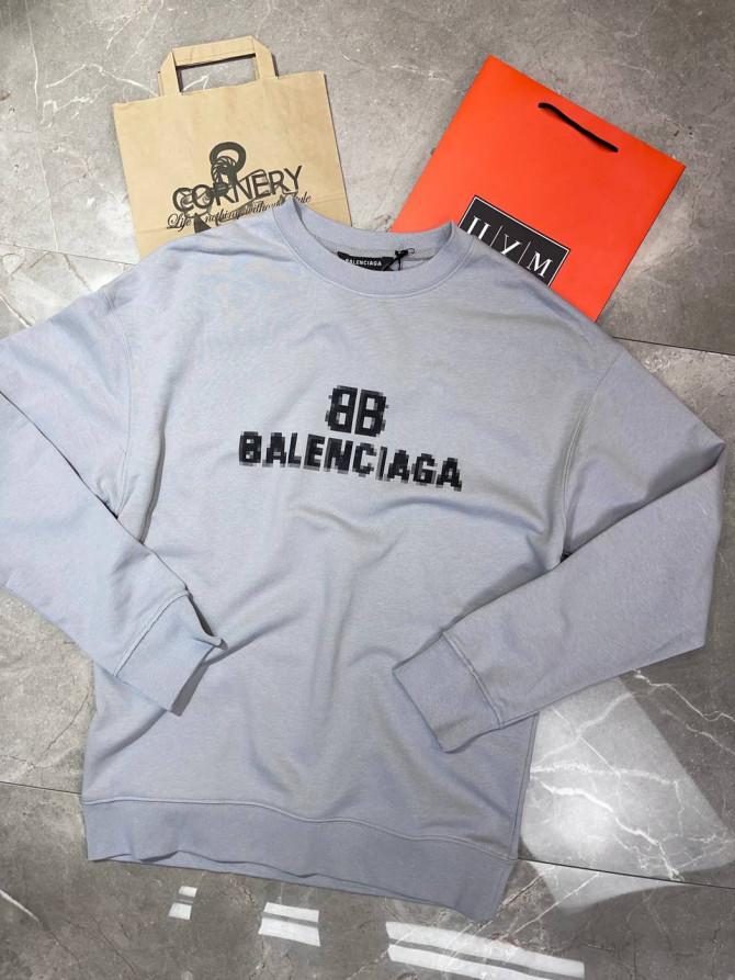 Кофта Balenciaga — изображение 4