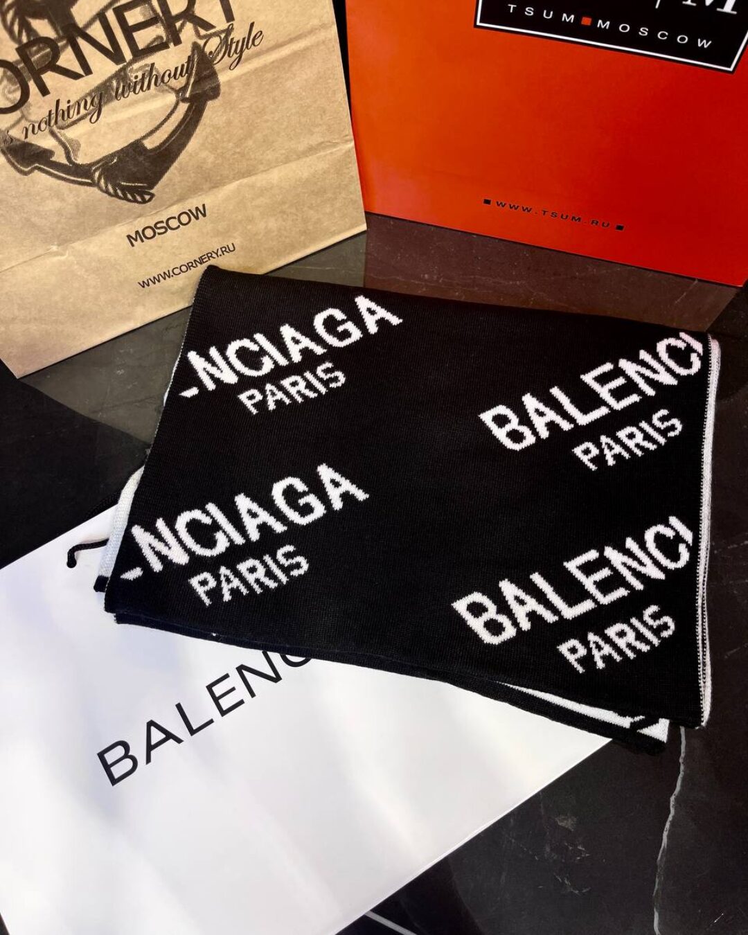 Шарф Balenciaga — изображение 3