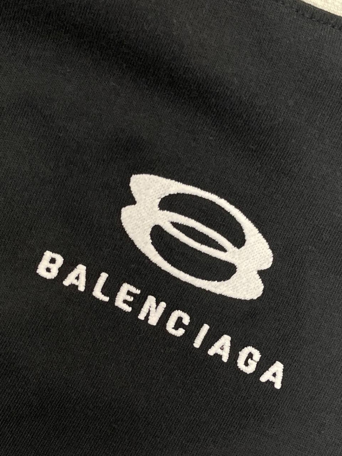 Футболка Balenciaga — изображение 4
