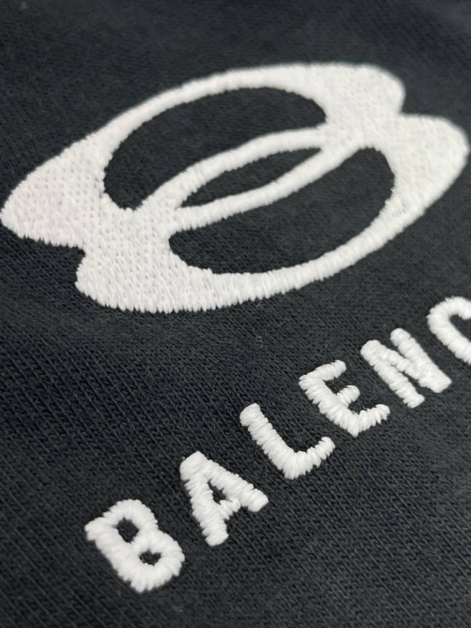 Футболка Balenciaga — изображение 8