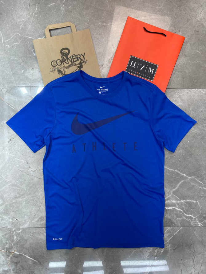 Футболка Nike