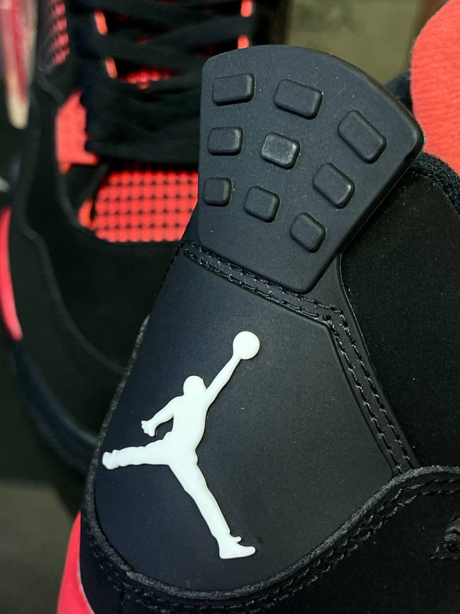 Кроссовки Jordan 4 Retro Red Thunder — изображение 4