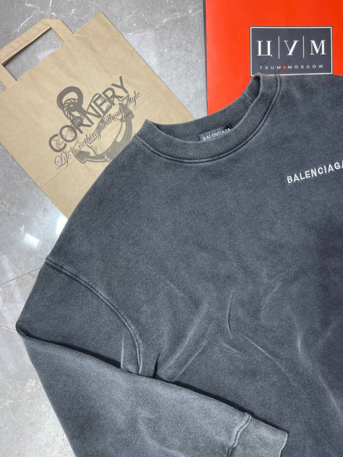 Кофта Balenciaga — изображение 3