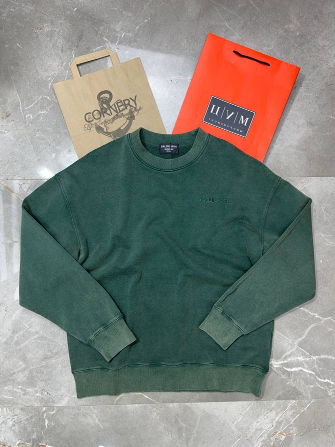 Кофта Balenciaga