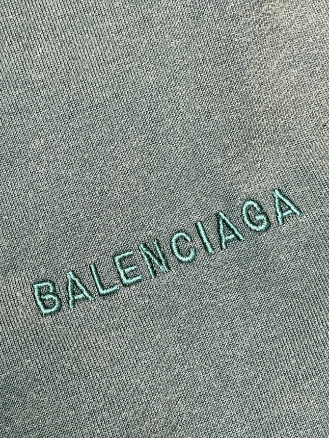 Кофта Balenciaga — изображение 4