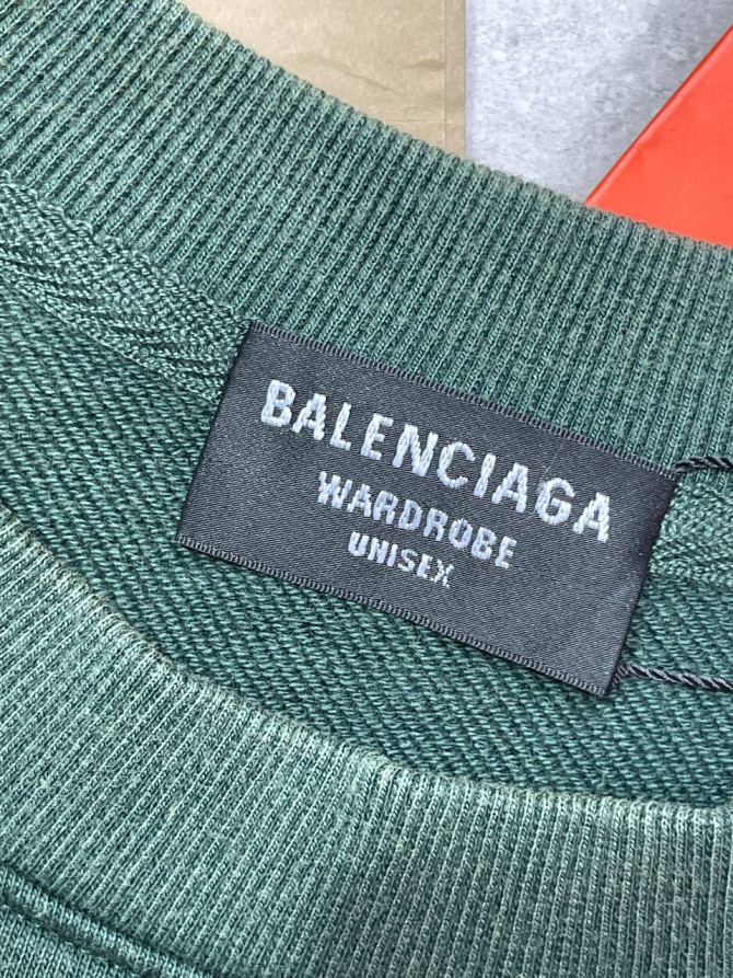 Кофта Balenciaga — изображение 6