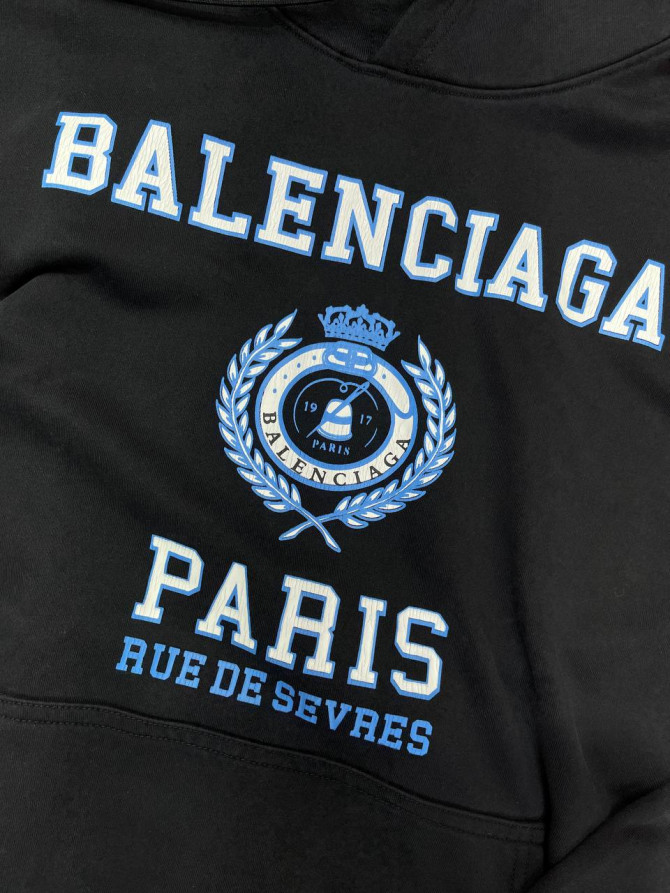 Худи Balenciaga — изображение 3