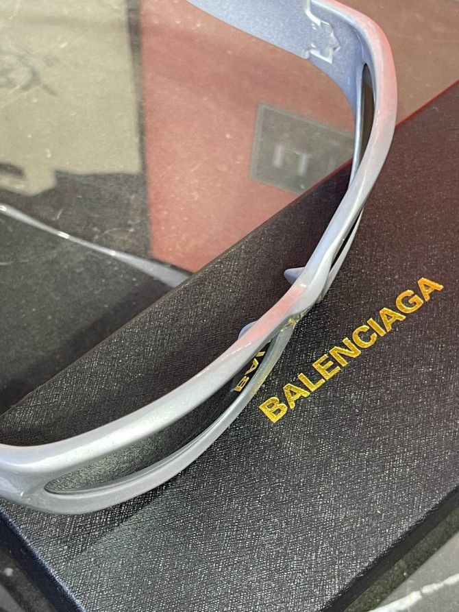 Очки Balenciaga — изображение 7
