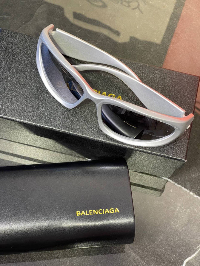 Очки Balenciaga — изображение 8