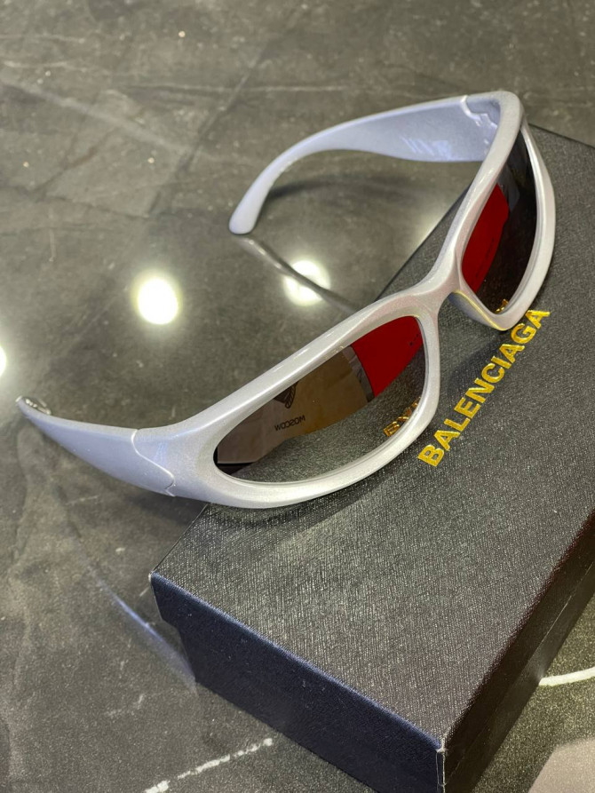 Очки Balenciaga — изображение 9