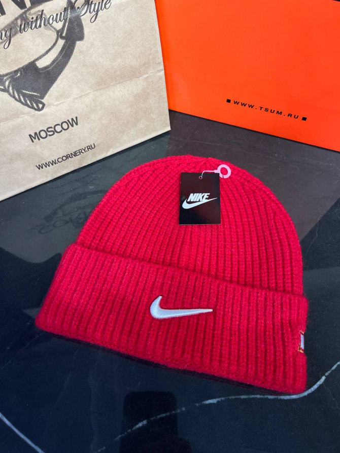 Шапка Nike