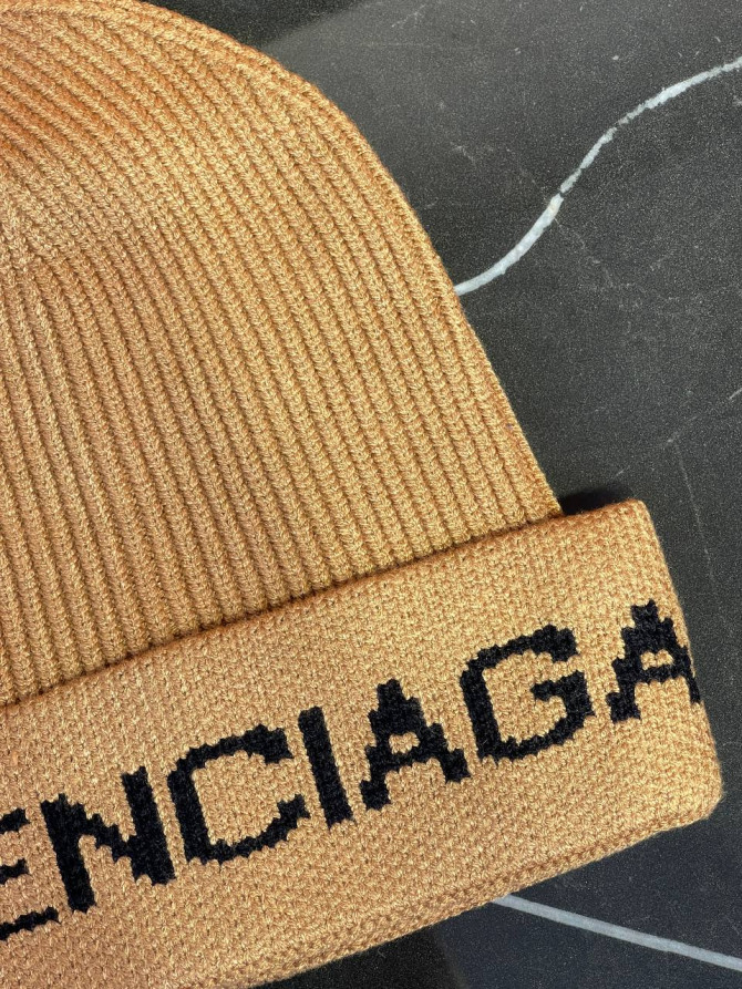 Шапка Balenciaga — изображение 5