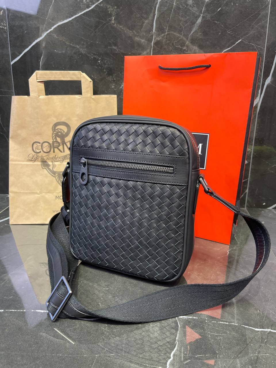 Сумка-мессенджер Bottega Veneta