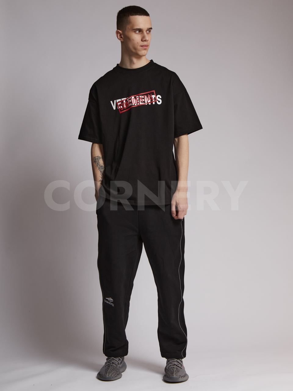 Футболка Vetements Confidential — фото 5
