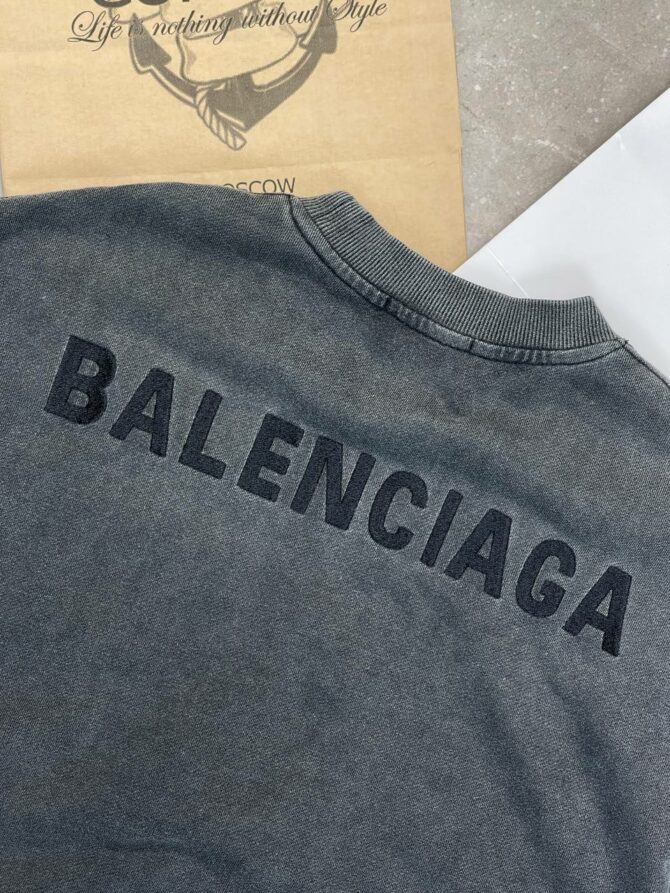 Кофта Balenciaga — изображение 9