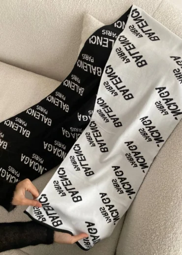 Шарф Balenciaga