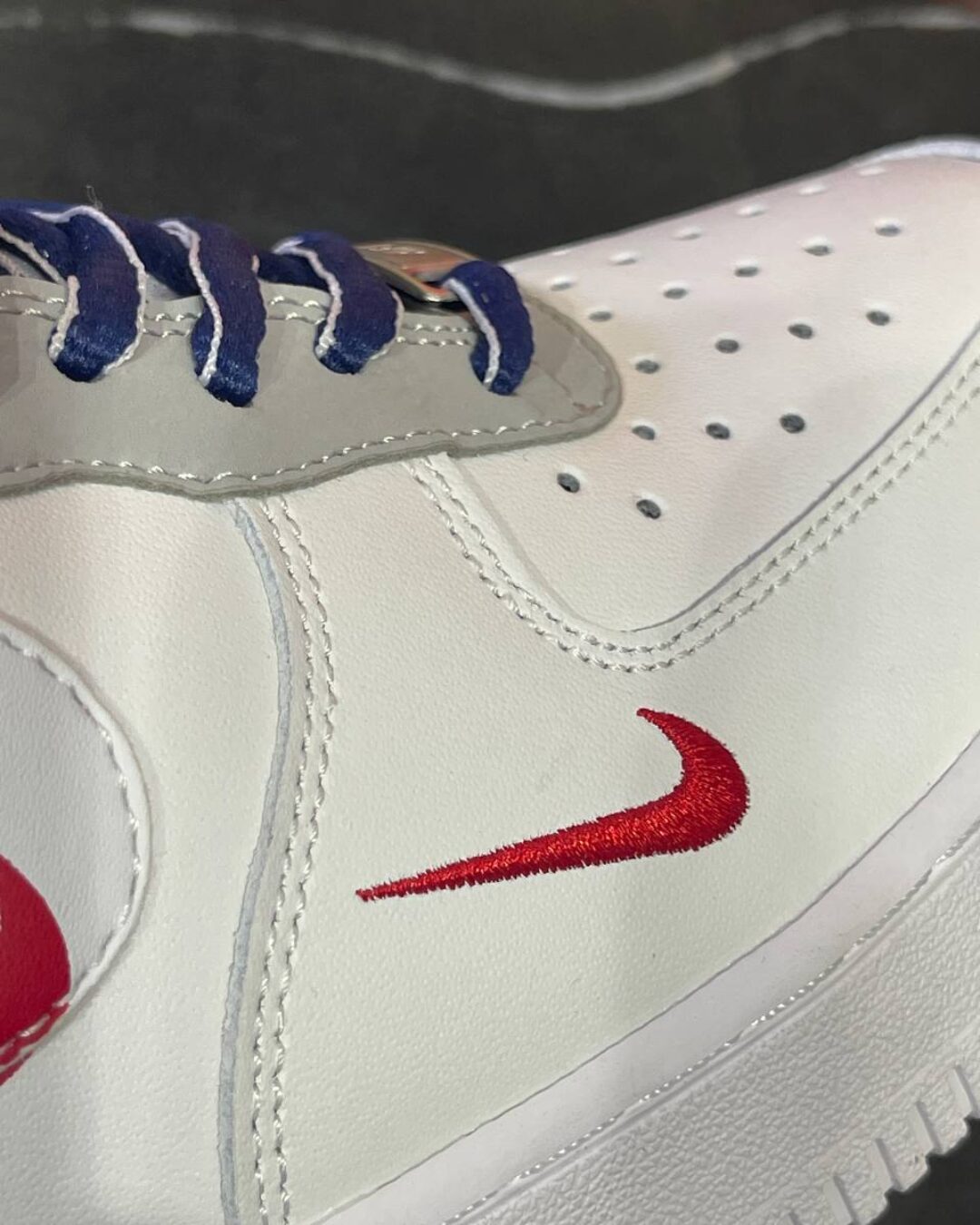 Кроссовки Nike Air Force 1 White Script Swoosh — изображение 9