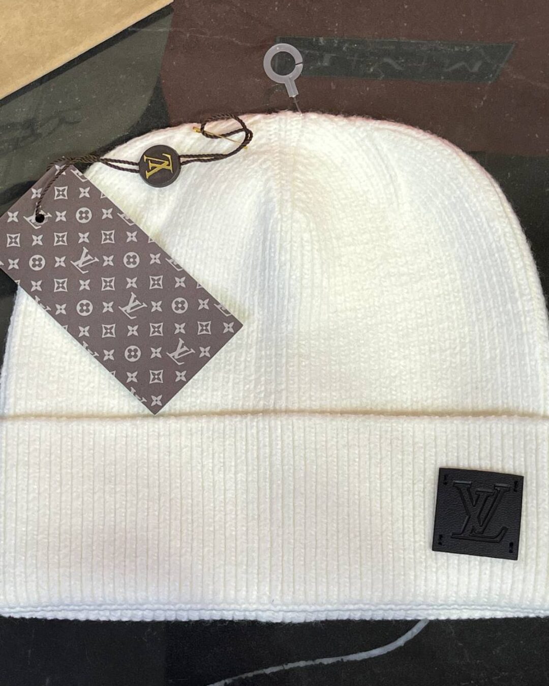 Шапка Louis Vuitton — изображение 4