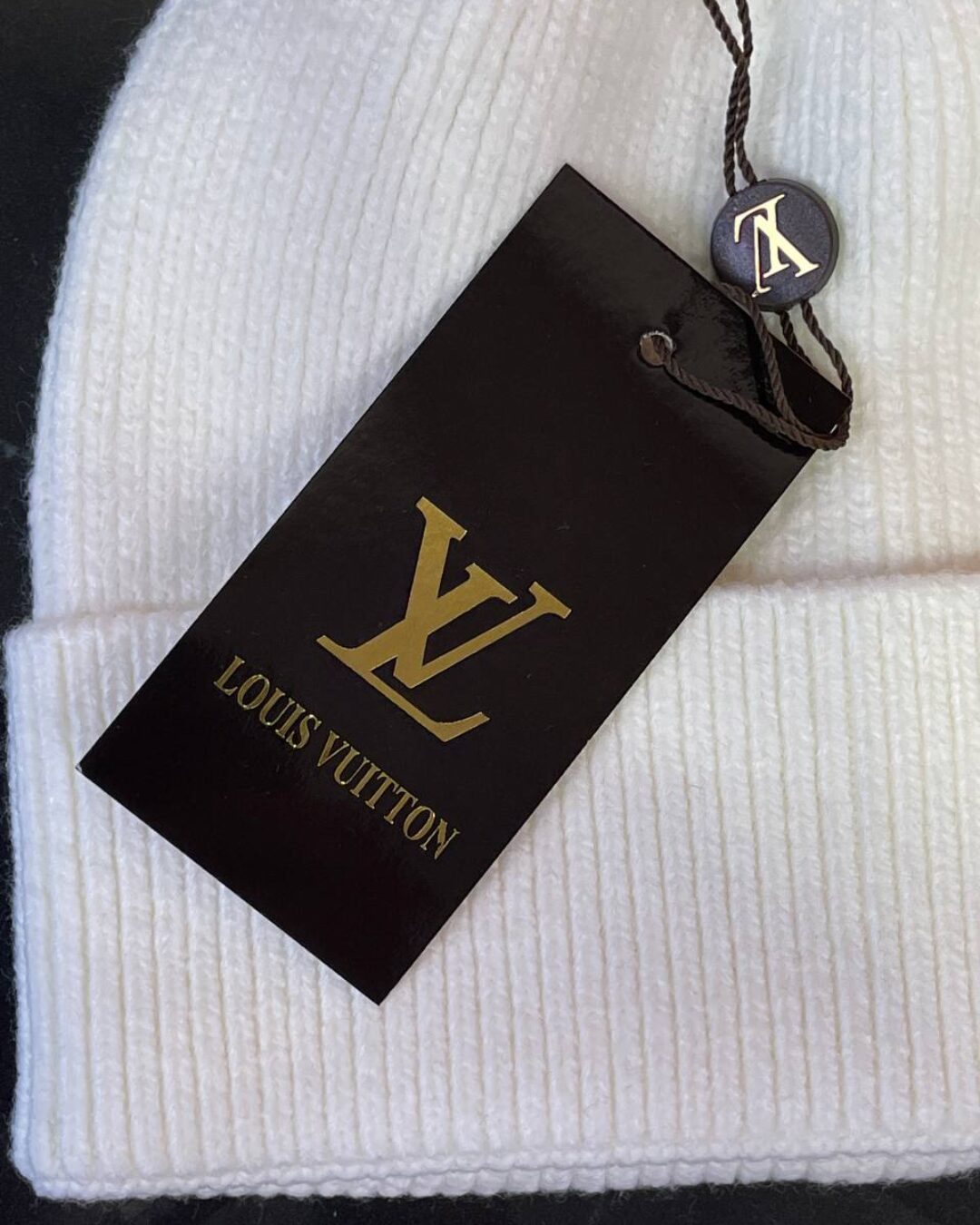 Шапка Louis Vuitton — изображение 7
