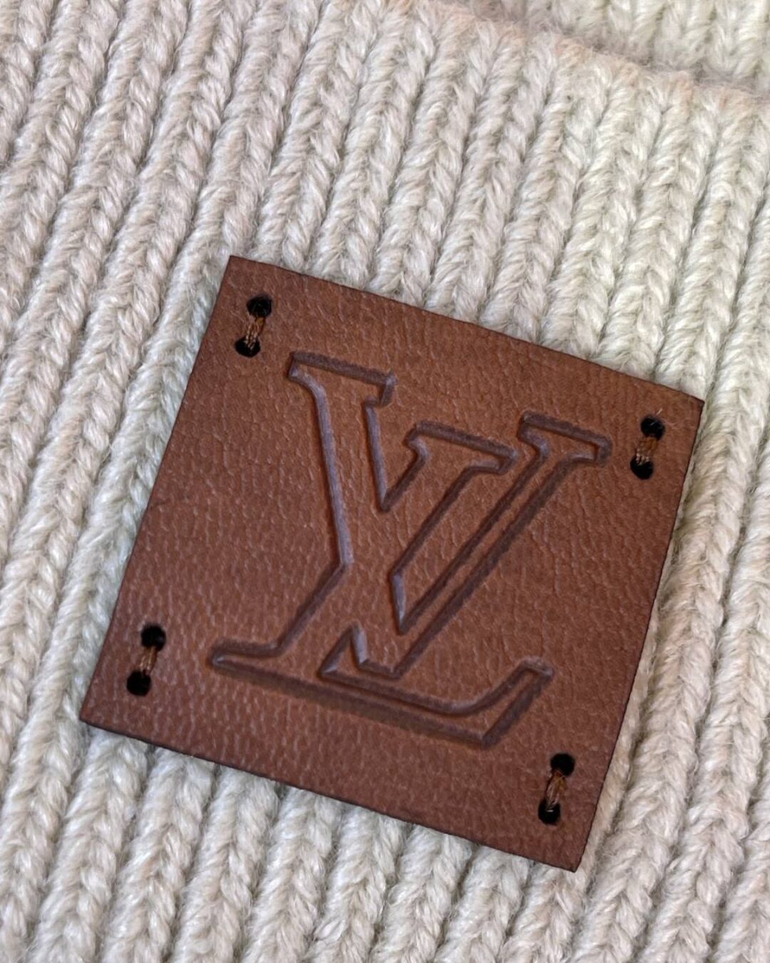 Шапка Louis Vuitton — изображение 3