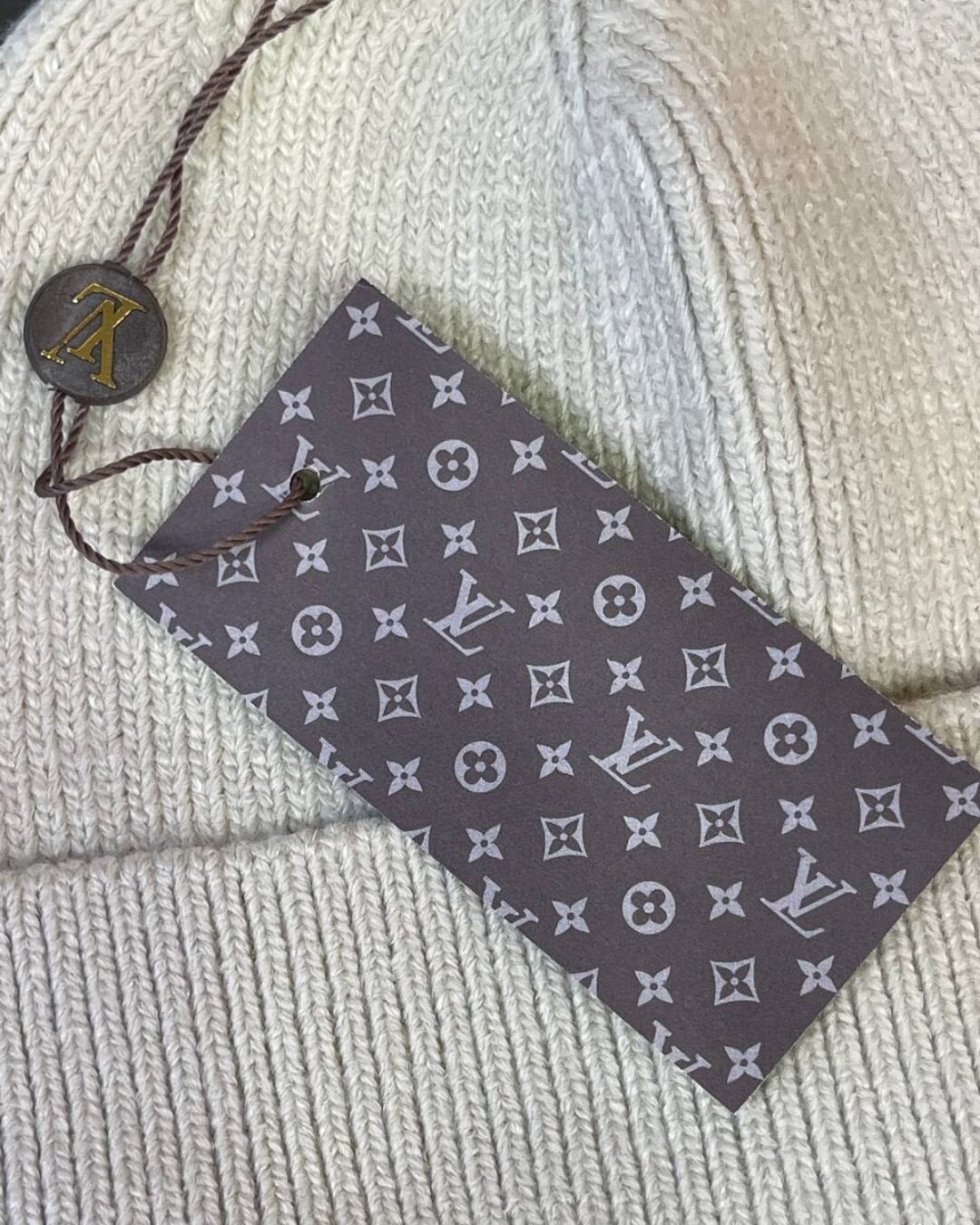 Шапка Louis Vuitton — изображение 7