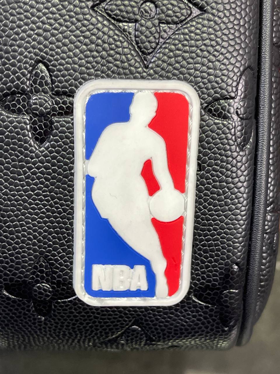 Сумка Louis Vuitton NBA — фото 4