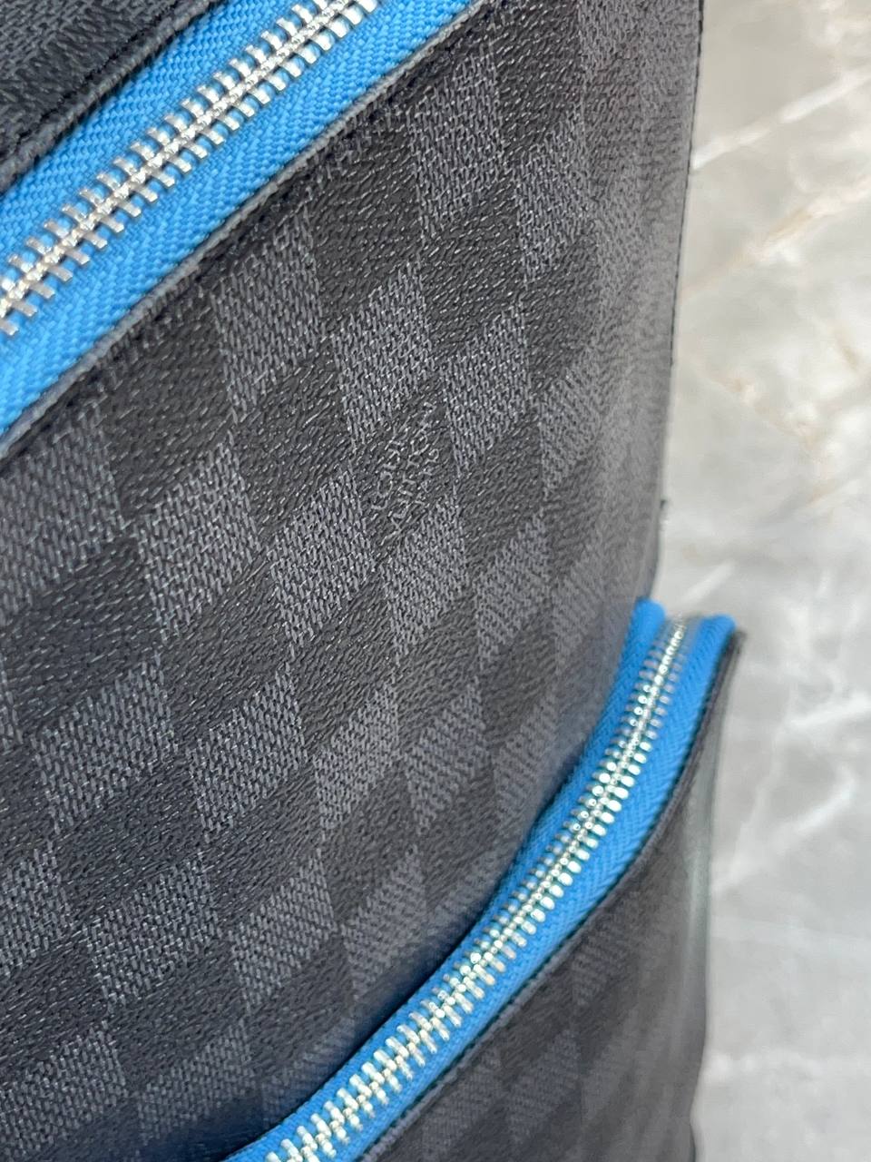 Сумка Louis Vuitton Avenue — фото 4